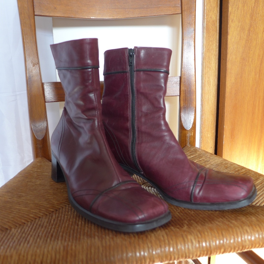 Square toed Cordani leather boots 39 burgundy